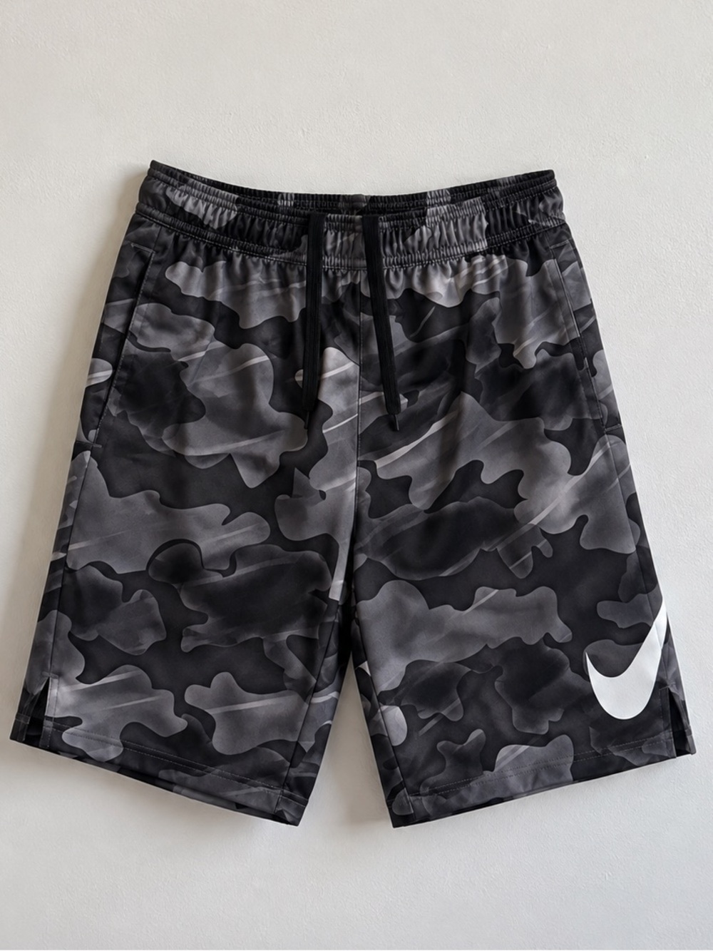 Nike Youth XL Black & Gray Camo Athletic Shorts
